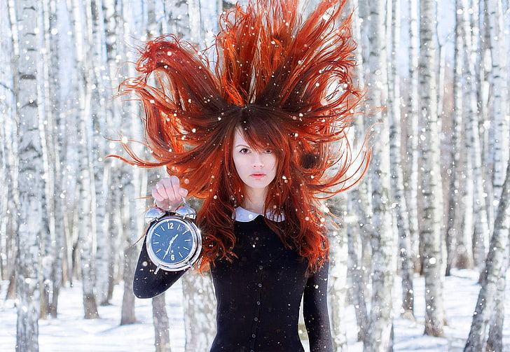 girl with brown hair holding clock, redhead, model, women outdoors