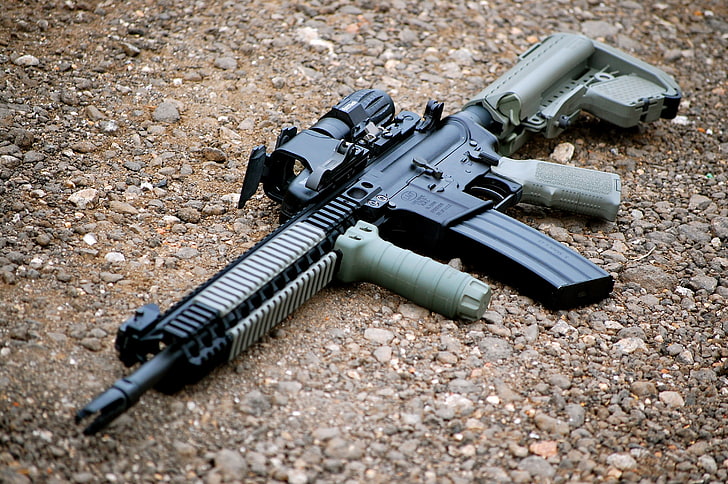 black and gray assault rifle, weapons, machine, gravel, AR-15, HD wallpaper
