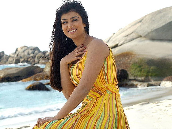 Cute Ayesha Takia, women's yellow and green dress, Female Celebrities, HD wallpaper