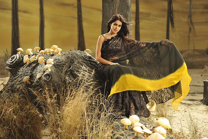 Genelia Latest Saree, women's gray and yellow tunic, Female Celebrities, HD wallpaper