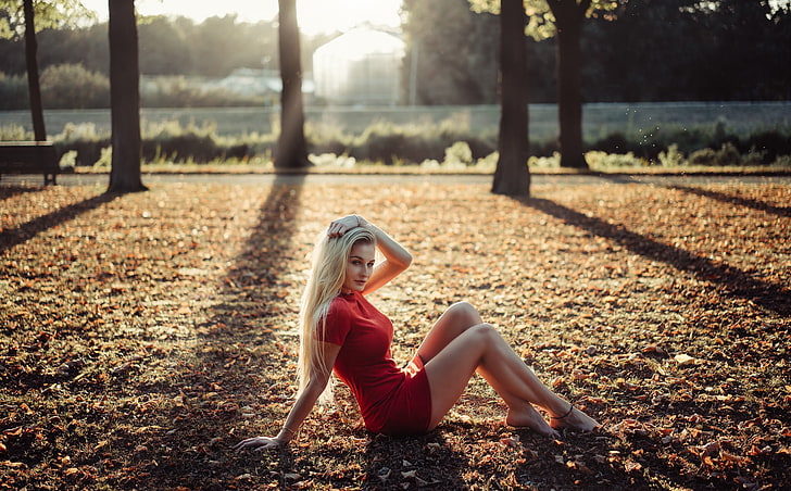 blonde, women, sitting, women outdoors, barefoot, Andreas-Joachim Lins, HD wallpaper