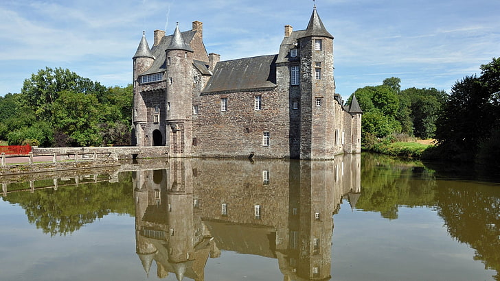 brown and white concrete building, reflection, France, castle