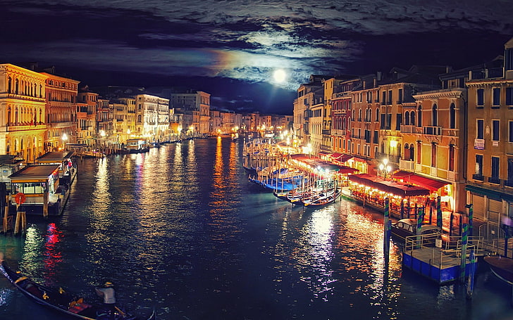 Grand Canal, Venice, gondolas, cityscape, lights, Moon, Italy
