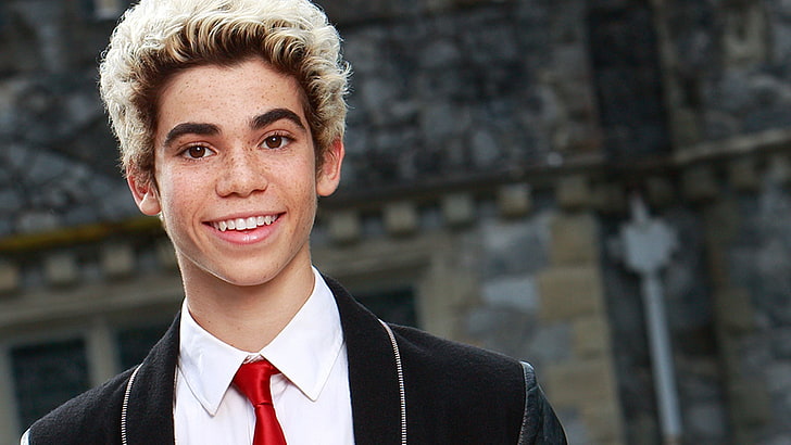 Hd Wallpaper Cameron Boyce Portrait Smiling Looking At Camera One Person Wallpaper Flare