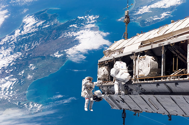 astronauts floating in outer space wallpaper, New Zealand, NASA