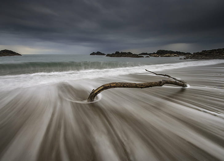tile lapse photography of twig near water falls, Surging, Surf