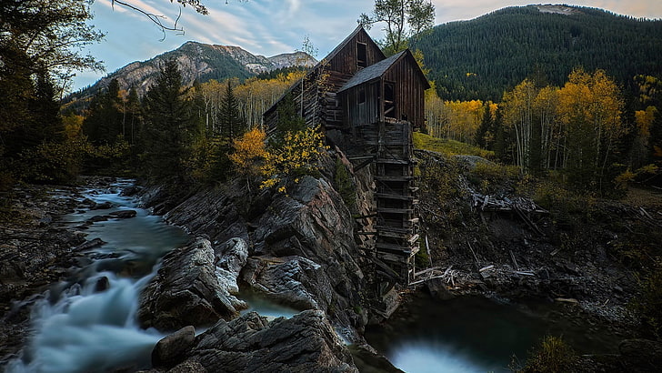 cabin on cliff above river, nature, landscape, mountains, trees