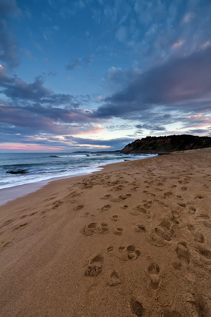brown sand with foot steps in day light, warriewood beach, warriewood beach, HD wallpaper