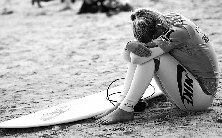 surfer girl-Sports Wallpapers, women's Nike leggings, real people, HD wallpaper