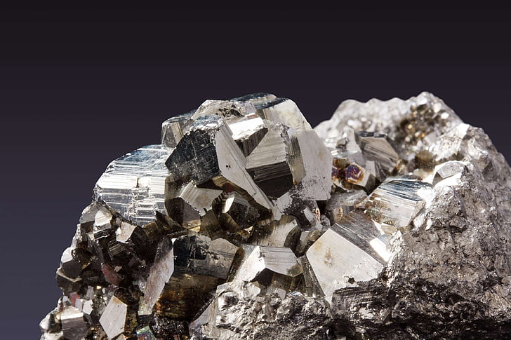 close up, idiomorphe crystals, iron, mineral, ore, pentagondodekaedern, HD wallpaper