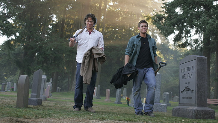 men's blue jeans, smile, cemetery, the series, guys, supernatural, HD wallpaper