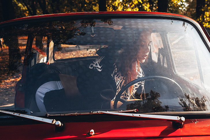 Inga Sunagatullina, Roma Roma, women, model, portrait, inside a car, HD wallpaper
