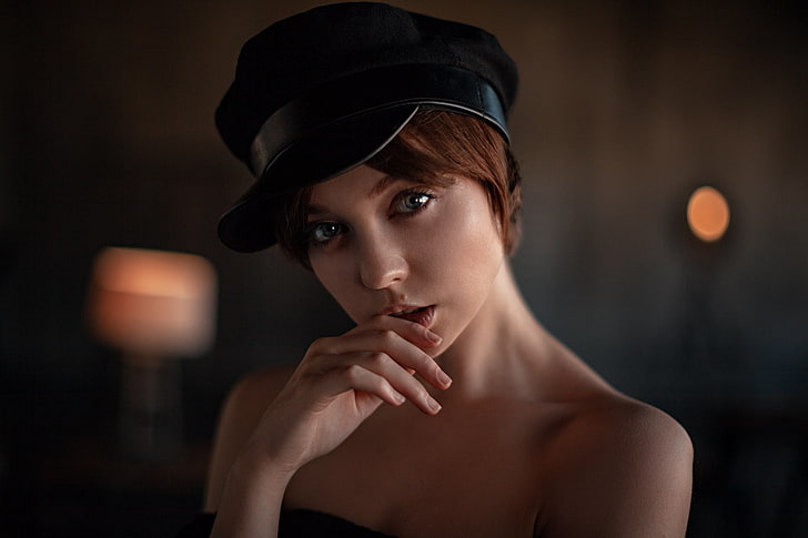 Olya Pushkina, women, model, portrait, indoors, berets, looking at viewer