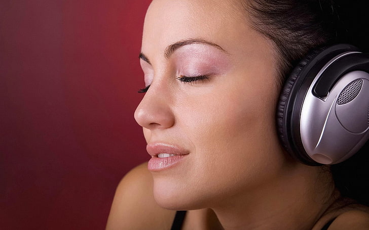 women's black and gray cordless headphones, life, smile, Girl
