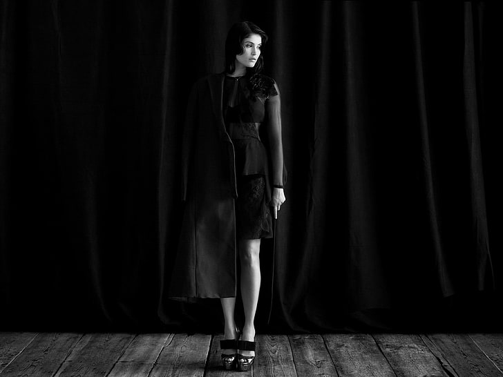 Gemma Arterton, women, model, black coat, coats, looking into the distance
