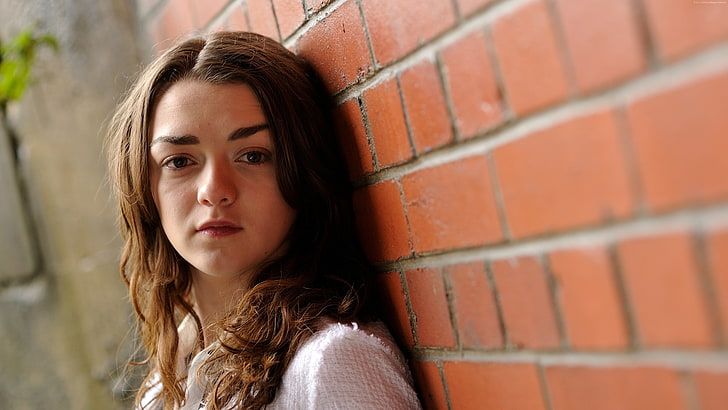 women's white tops, actress, Maisie Williams, portrait, young adult