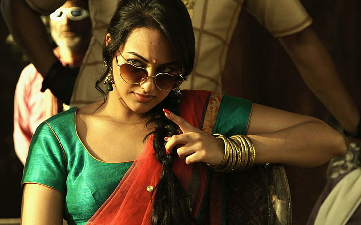 Sonakshi Sinha in Joker, women's gold framed heart sunglasses, HD wallpaper