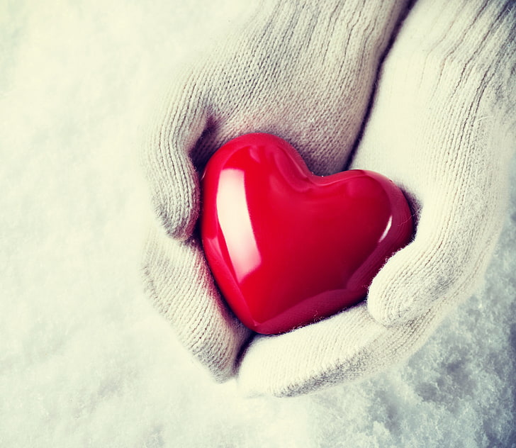 red heart decor, winter, snow, love, hands, mittens, heart Shape, HD wallpaper