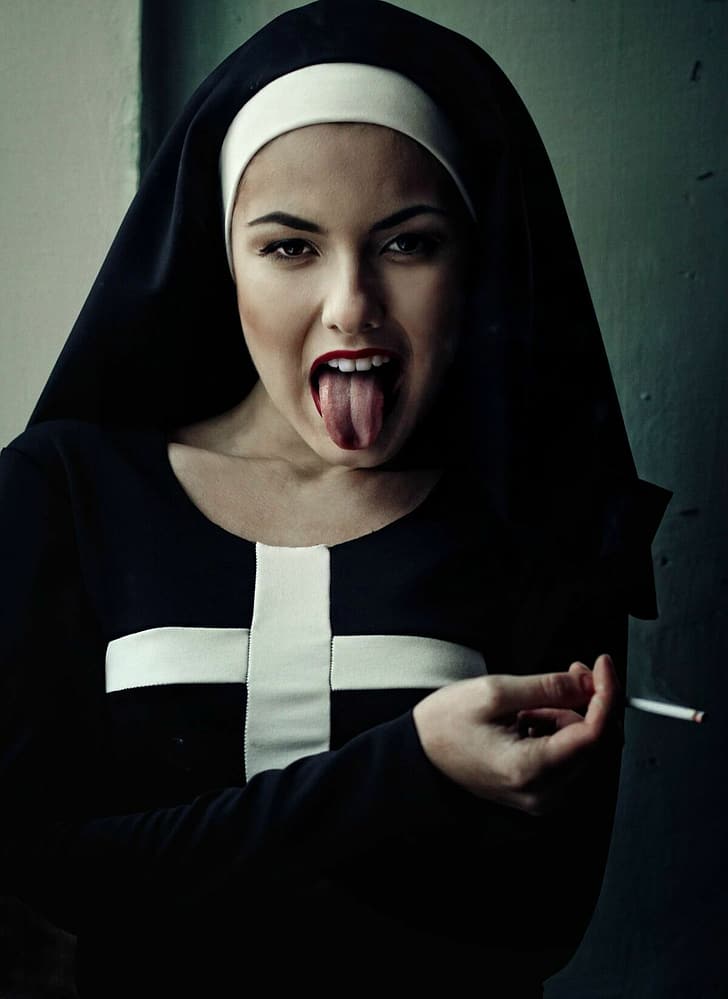 Premium Photo  Halloween the nun makeup based on the movie the nun made  by a brazilian for halloween
