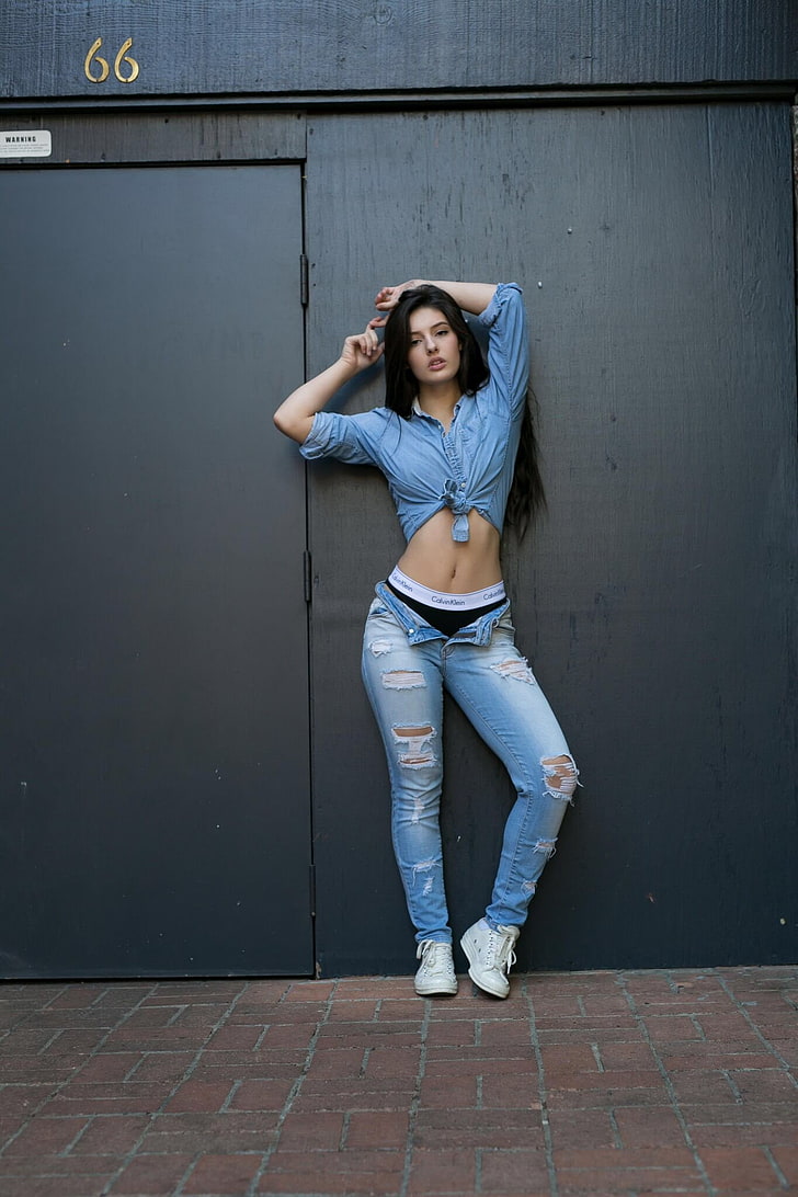 Natalie Gibson, model, women, torn jeans, Calvin Klein, full length