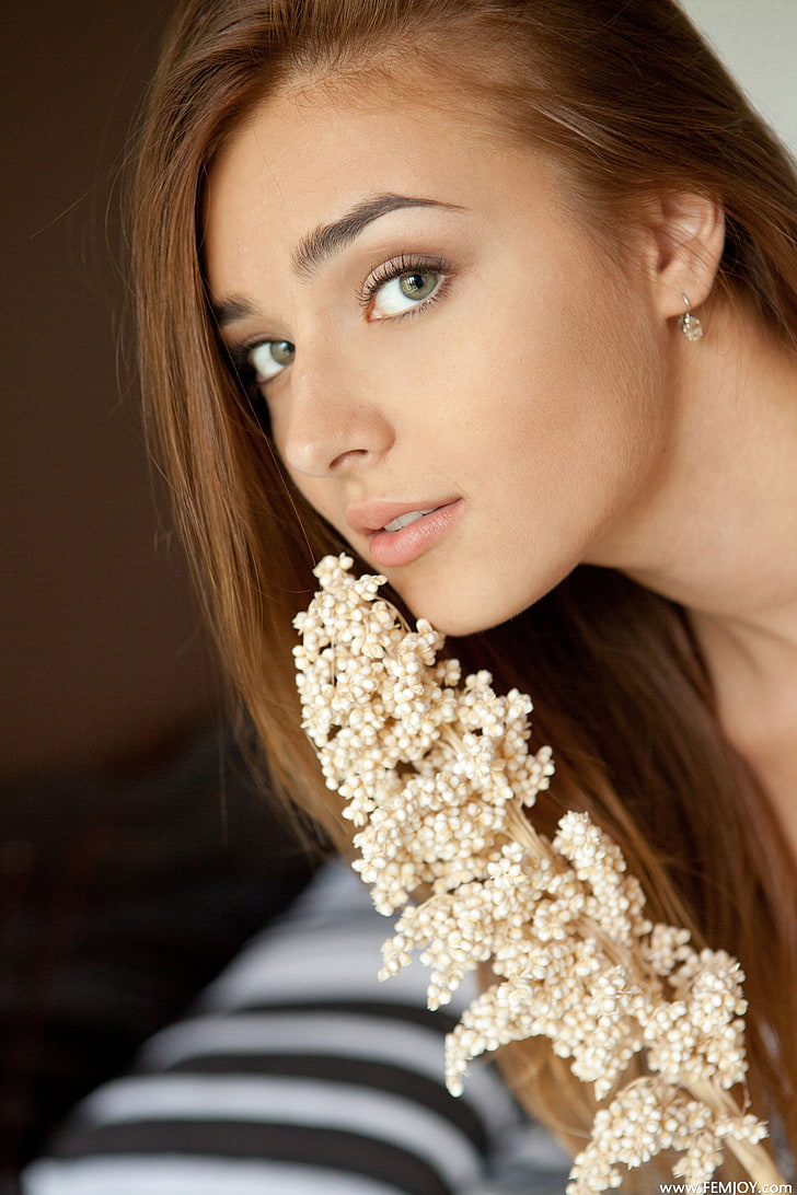 white flower decor, Adriana F, model, women, green eyes, brunette, HD wallpaper