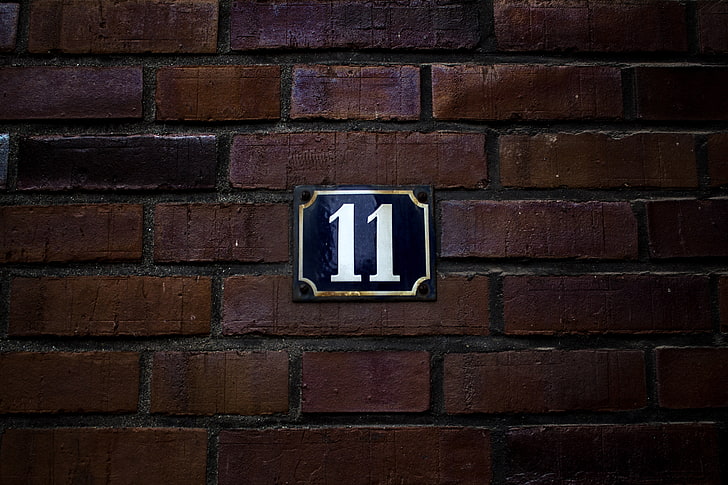 black and white number 11 card, tablet, wall, brick, brick Wall