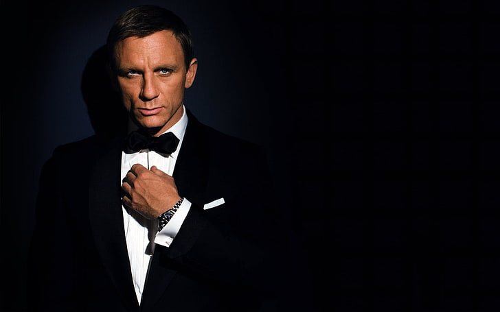 James Bond, the dark background, watch, costume, actor, male, HD wallpaper