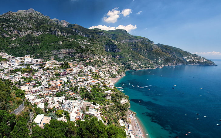 Positano waterfront landscape photos wallpaper 05, green-leafed trees
