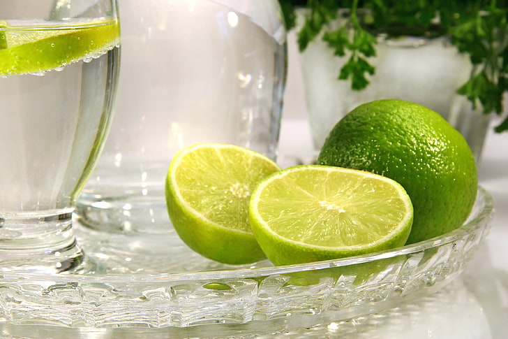 green citrus fruit, lime, glass, tray, lemon, freshness, drink, HD wallpaper