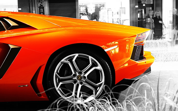 chrome 5-spoke car wheel with tire, selective coloring, Lamborghini