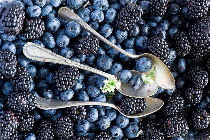 blueberries, food, spoons, blackberries, fruit, food and drink, HD wallpaper