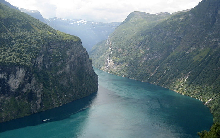 body of water and mountain, landscape, Geiranger, Geirangerfjord, HD wallpaper