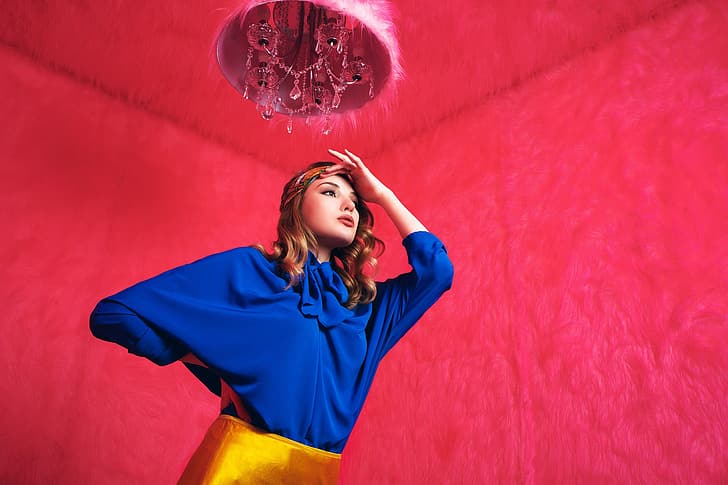 girl, pose, style, chandelier, blouse, Daria Klepikova, меховые стены, HD wallpaper