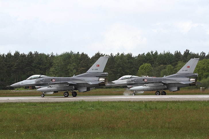 two grey fighter aircrafts, Turkish Air Force, General Dynamics F-16 Fighting Falcon