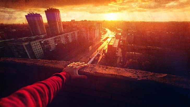 orange sunset, city, sunlight, cityscape, people, hands, digital art, HD wallpaper