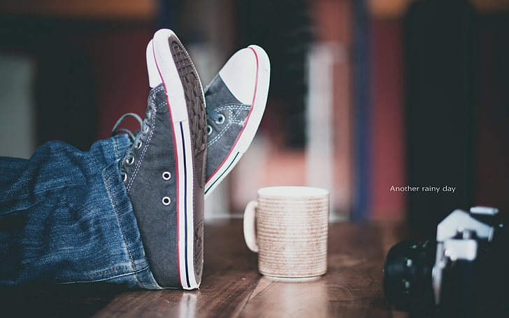pair of black-white-and-red Converse All-Star sneakers and brown ceramic mug, HD wallpaper