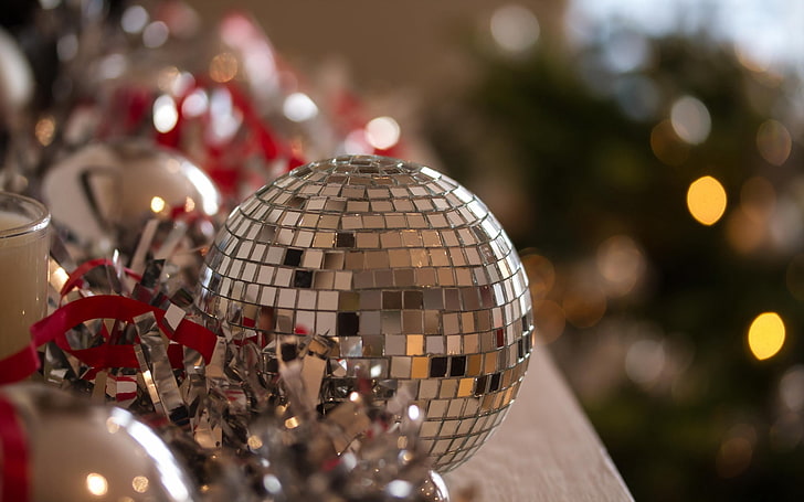 Hd Wallpaper Clear Glass Disco Ball Holiday Toys Background Christmas Wallpaper Flare