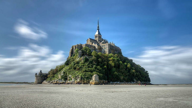 Mont Saint-Michel, Normandy, castle on top of hill and ocean, HD wallpaper