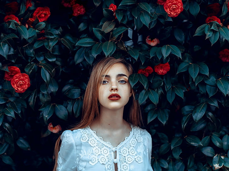 rose, Tiana Licastro, portrait, freckles, women, flowers