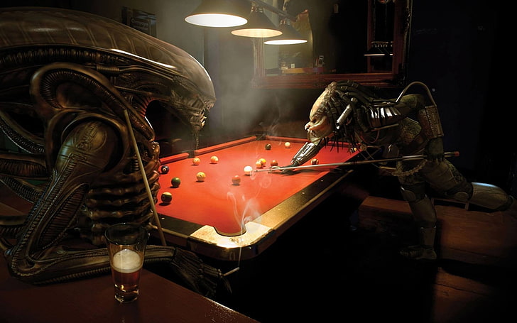 Alien and Predator playing table pool, Alien vs. Predator, indoors, HD wallpaper
