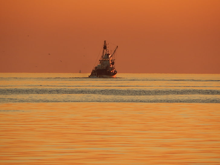 ship, sunset, vehicle, sea, sky, water, offshore platform, industry