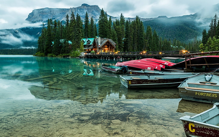 jon boat parking near wooden house, nature, landscape, lake, hotel, HD wallpaper