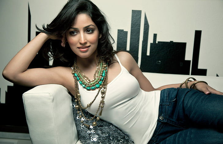 woman wearing white tank top, Yami Gautam, Bollywood, Actress, HD wallpaper