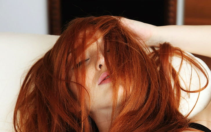 Michelle H. Paghie, dyed hair, women, redhead, long hair, hairstyle