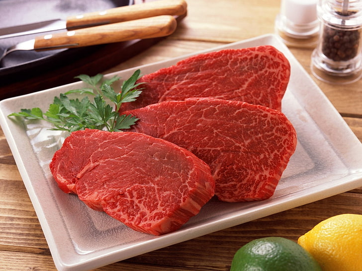 raw meats, dish, lemon, lime, steak, food, beef, raw Food, fillet, HD wallpaper