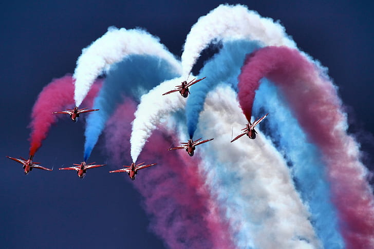 seven smoke planes during daytime, Red Arrows, RIAT, Fairford