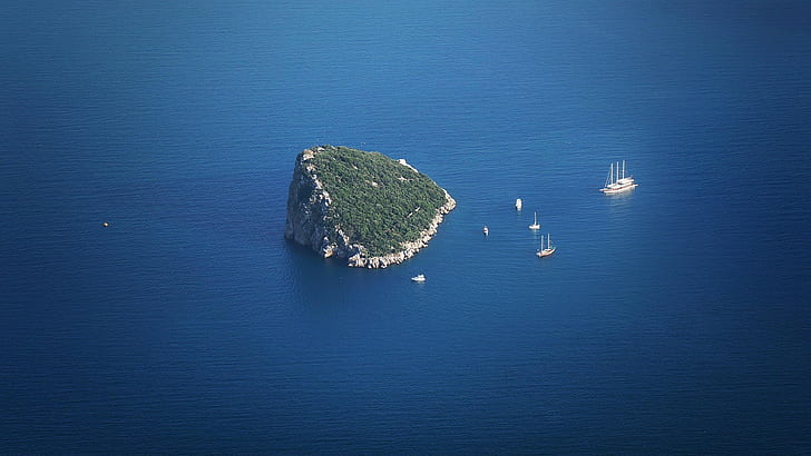 rock  blue  water  trees  aerial view  yachts  island  sailing ship  sea  boat  minimalism  birds eye view  landscape  nature