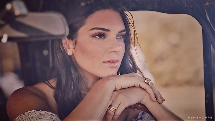 Kendall Jenner, model, women, looking into the distance, gray eyes
