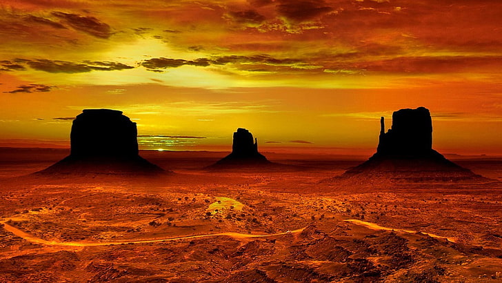 Monument Valley Navajo Tribal Park Red Sunset In Desert Landscape Wallpaper For Pc Tablet And Mobile Download 2880×1620