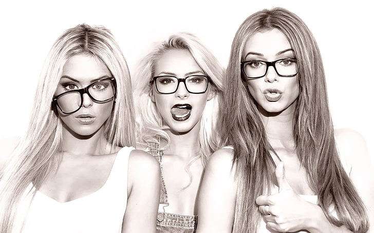 clear eyeglasses with frames, women, model, blonde, long hair